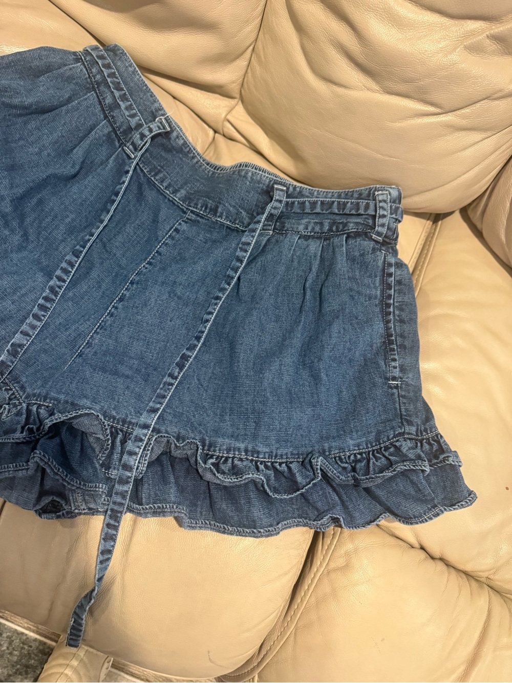 We The Free Blue Drawstring Ruffle Hem Shorts - Picture 4 of 9